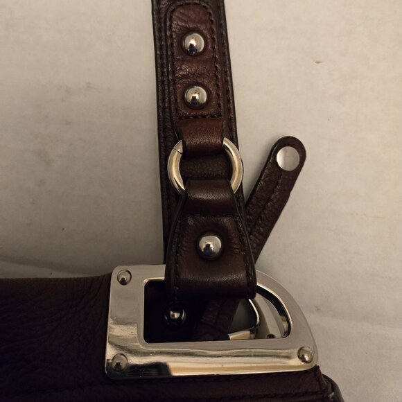 B. MAKOWSKY LEATHER PURSE - Picture 11 of 12